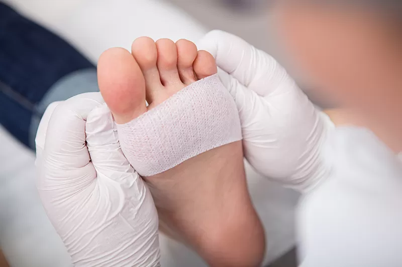 Comment éviter l’amputation du pied diabétique grâce aux traitements innovants en Tunisie